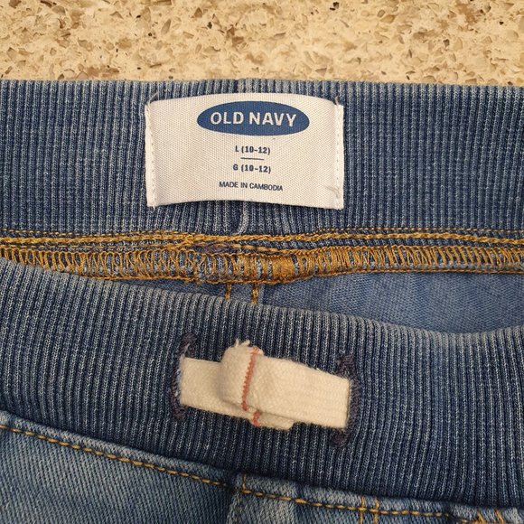 Pull on denim shorts - Picture 4 of 5